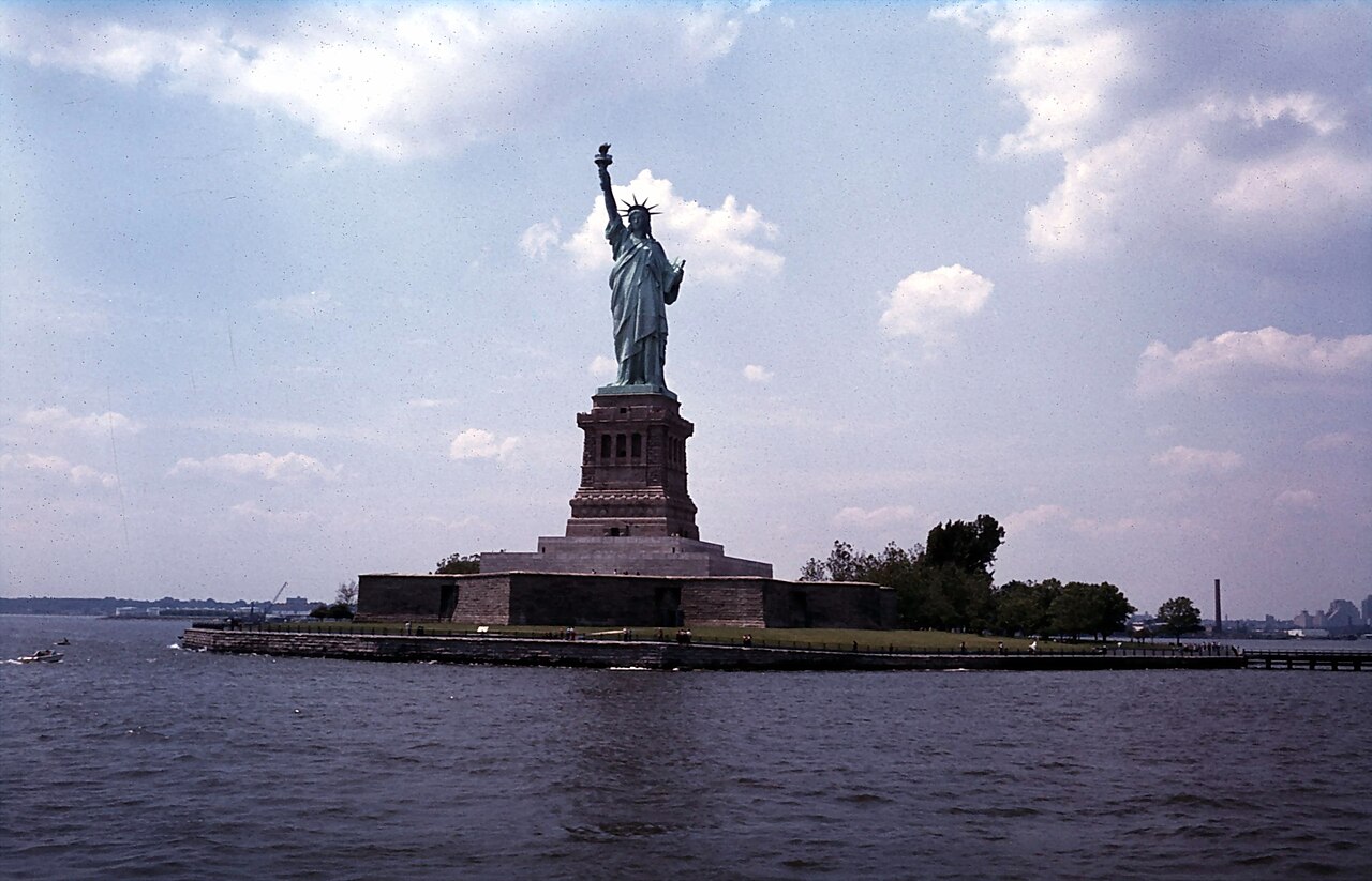 Freiheitsstatue New York von der Staten Island Ferry aus gesehen, 1978. Architekt, Peter Riemann